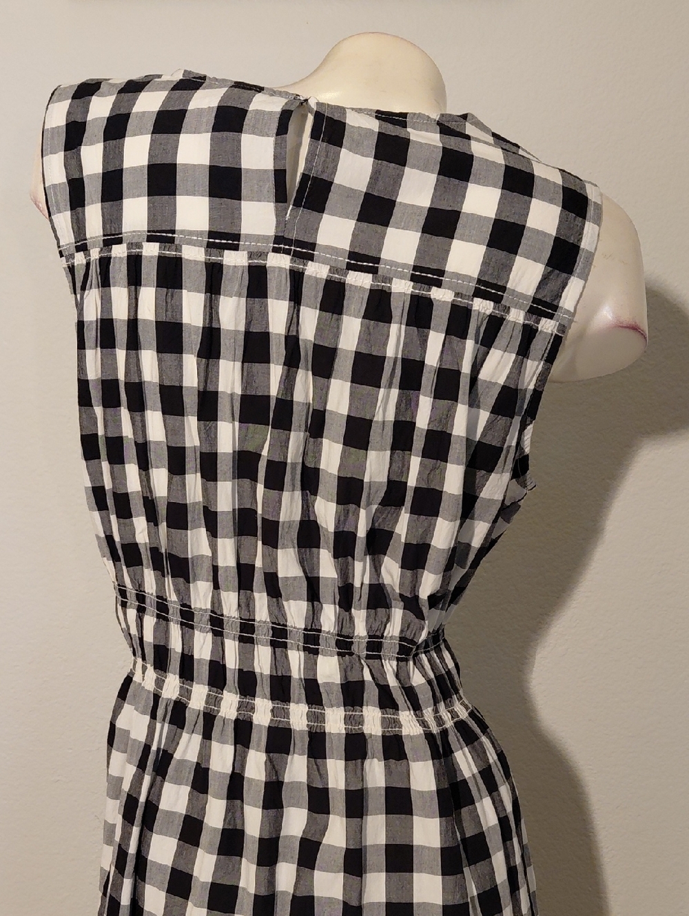 Black and White Gingham Sleeveless Ruffle-Hem Dress - Picture 5 of 5